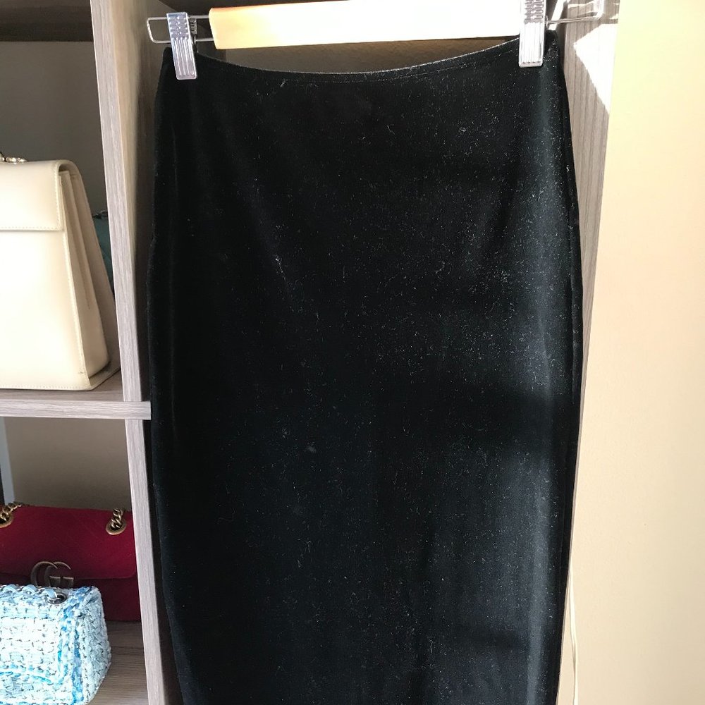 NEW American Apparel fitted black velvet skirt